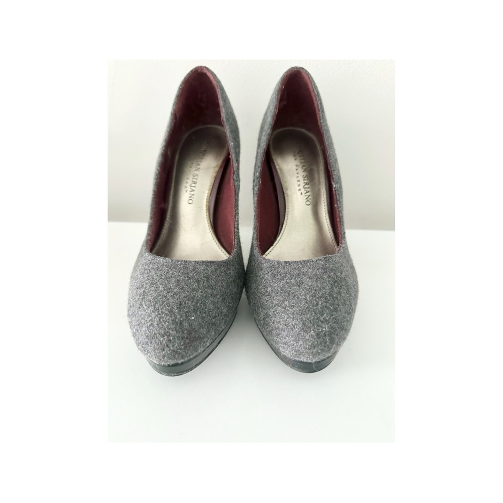 Beautiful Heels 🩶 - Picture 4 of 5
